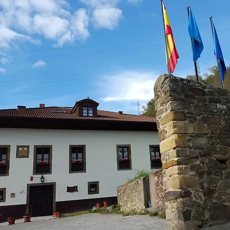 Rural Palacio De Galceran Sotiello