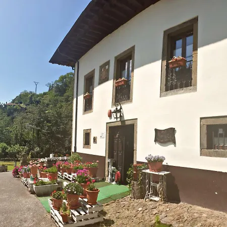 فندق Rural Palacio De Galceran *